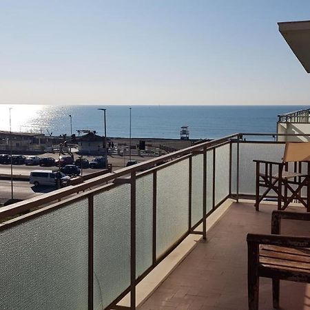 Sea View Lägenhet Lido di Ostia Exteriör bild